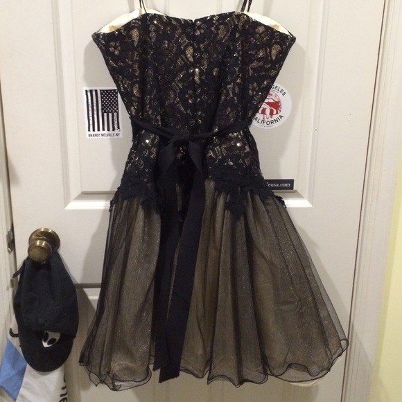 Camille La Vie dress - Picture 2 of 2