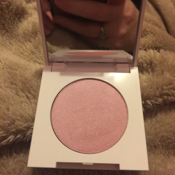 NEW CLINIQUE BLUSH .11oz/31g - Picture 2 of 3
