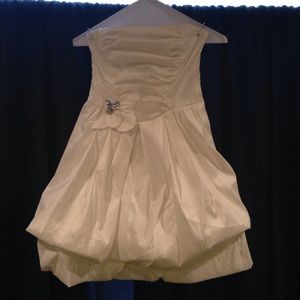 White prom/wedding/reception dress