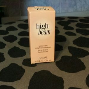 High Beam luminescent complexion enhancer