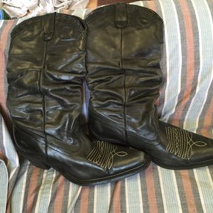 Steve Madden Saddle cowboy boots