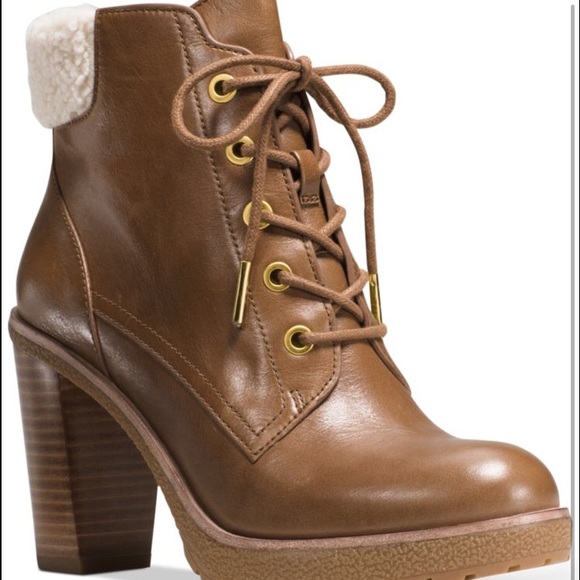 Michael kors brown booties 🔥