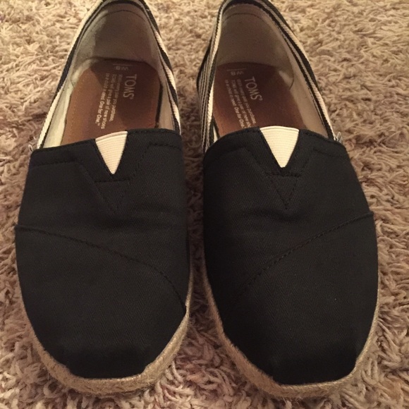Toms