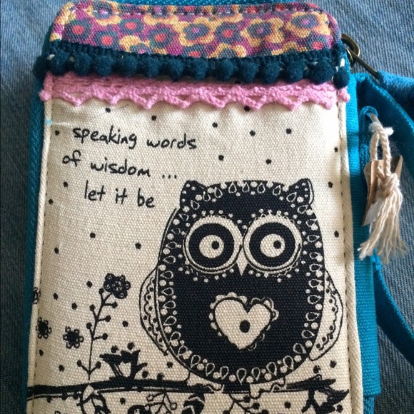 Natural life wristlet