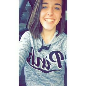 Meet your Posher, Briana