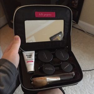 Bare minerals make up
