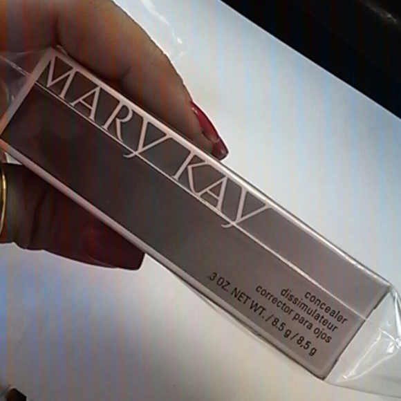 Mary Kay concealer