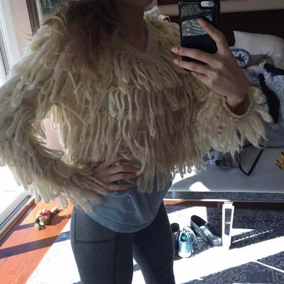 LF paper heart cropped shag sweater - Picture 2 of 3