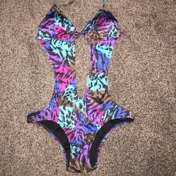 NWOT Victoria's Secret one piece bathing suit