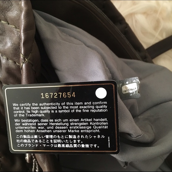 🎉HOST PICK🎉 CHANEL Ultimate Stitch Tote💋 - Picture 5 of 8