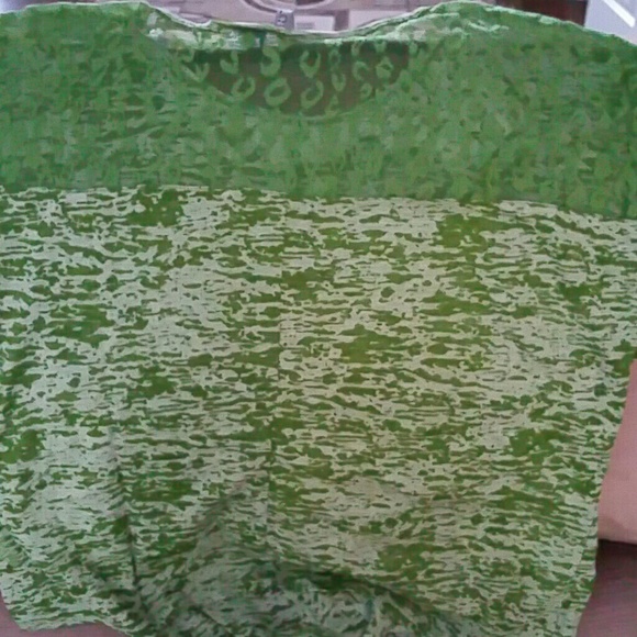 Sleeveless top - Picture 2 of 3