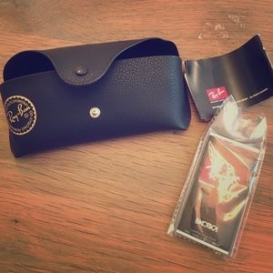 Authentic ray-ban sunglasses case with towel