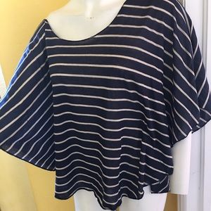 SOLD 🎉Cute top 👌🏻