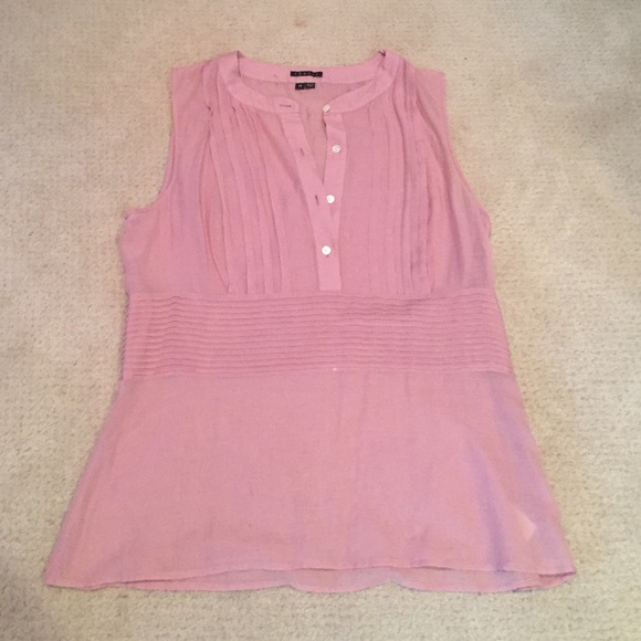 Pleated tank w/ buttons