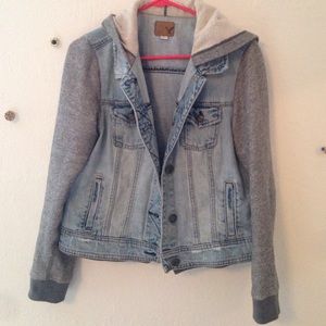 AE Everyday Denim Jacket