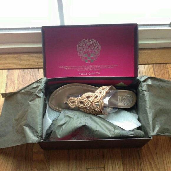 Vince Camuto short wedge sandal in Rose Gold