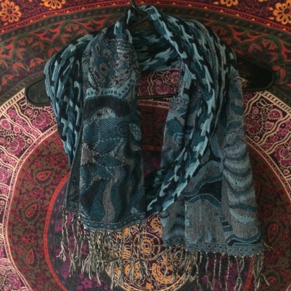 Gorgeous Blue Multi-pattern Scarf