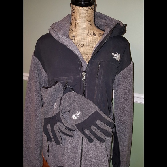 🛍MONDAY'S DEAL🛍North Face Men's Jacket /Gloves - Picture 3 of 4