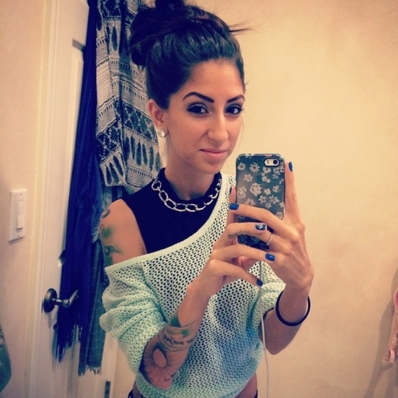 Meet your Posher, Felicity