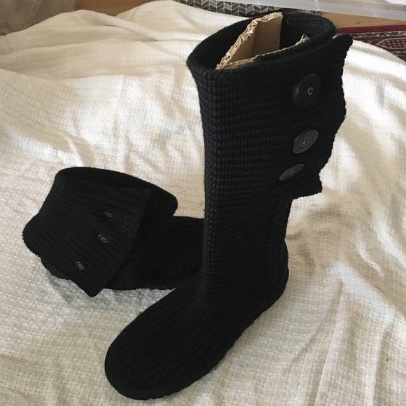 Ugg sweater boot