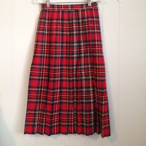 Ann Stevens New York, wool red plaid skirt