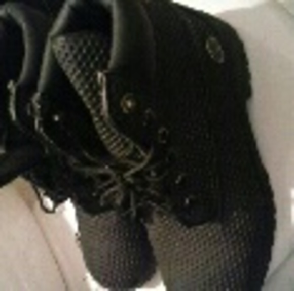 Black honey comb timberland boots