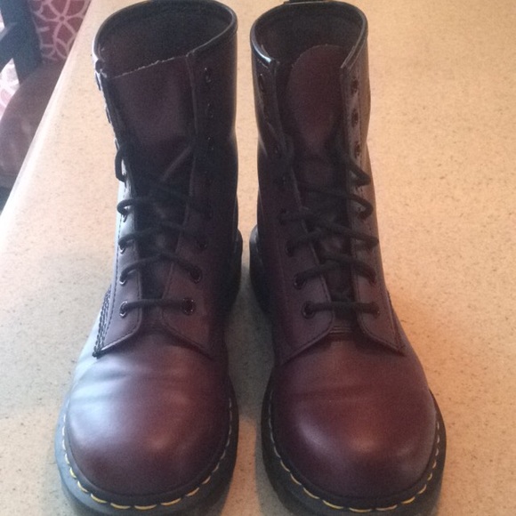 Maroon doc martens size 9 us women's