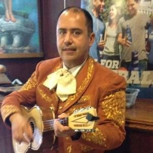 Meet your Posher, Alvaro