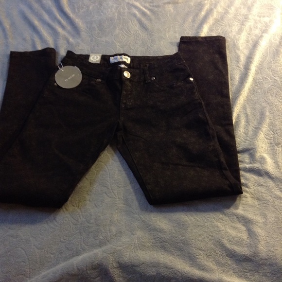 black skinny jeans w/ gold