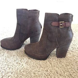 Pelle Moda Mocha Booties