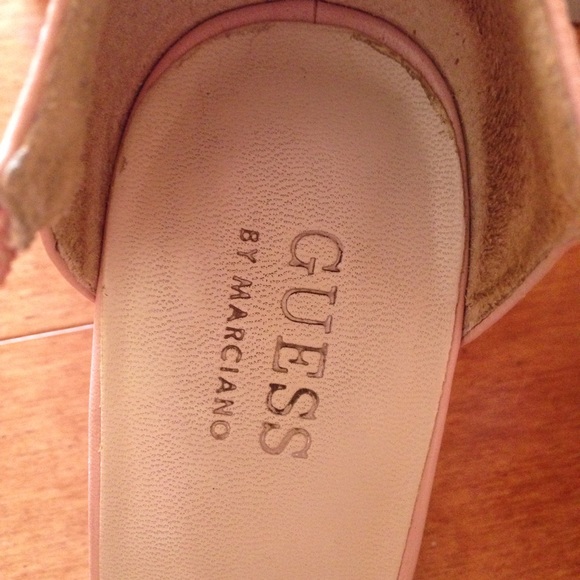 GUESS light pink leather heels - Picture 2 of 3