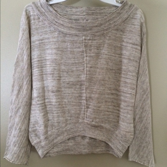 DONATING SOON Arizona Jean Co. cropped sweater