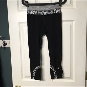 Lulu lemon running capris