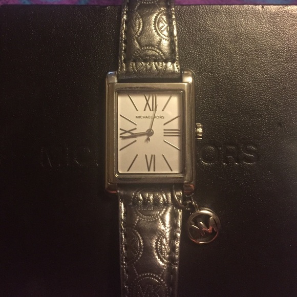 Michael Kors Silver/Metallic Watch