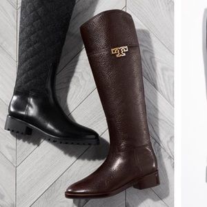 4.5 Tory Burch Boots