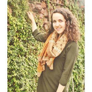 Meet your Posher, Adina