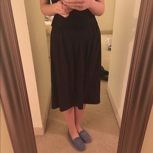 ZARA Basic mid-length skirt