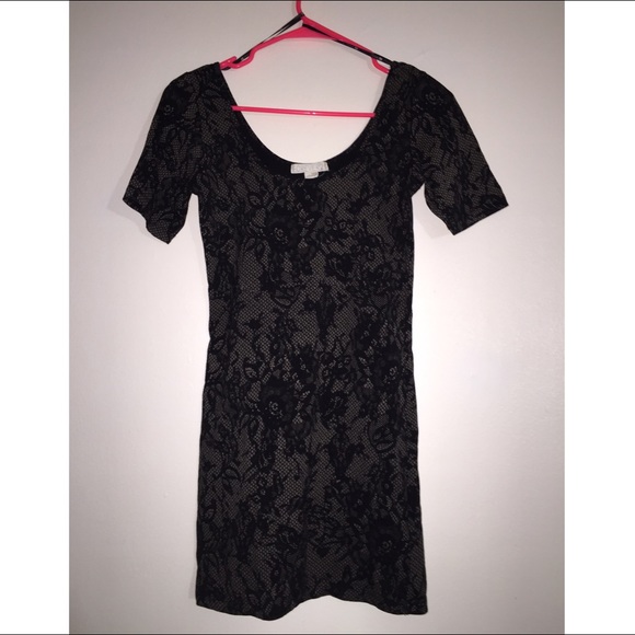 Forever 21 slim fitted lace design dress