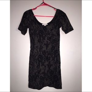 Forever 21 slim fitted lace design dress