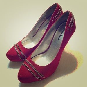 Red Velvet Pumps