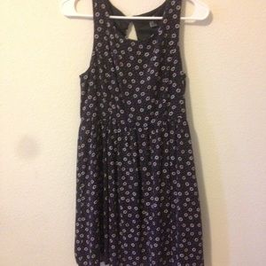 navy blue daisy print dress