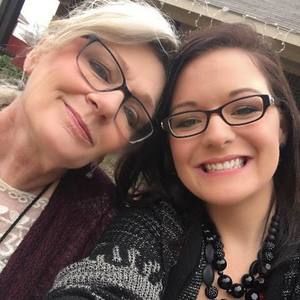 Meet your Posher, Nikole