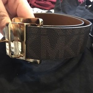 Michael kors brown belt