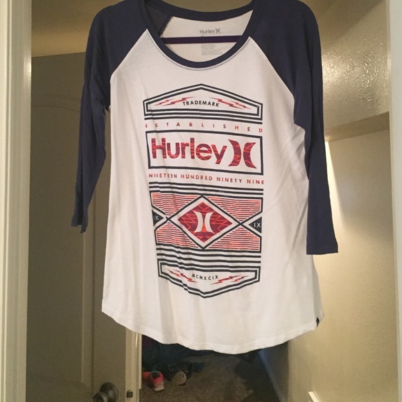 Hurley 3/4 sleeve never worn