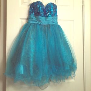 PROM DRESS