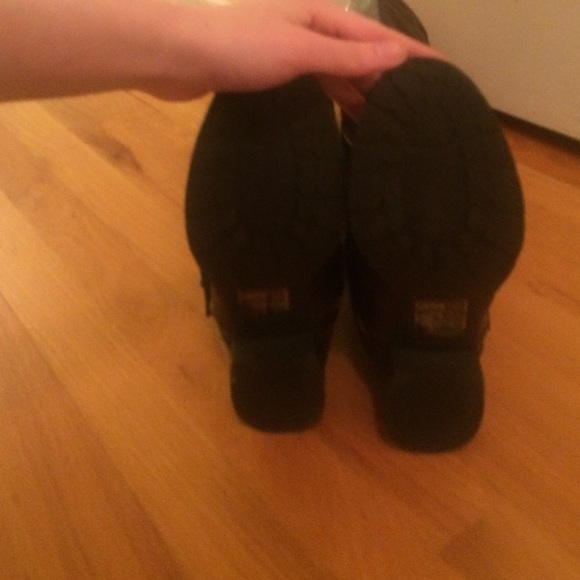 Brown knee high boots - Picture 3 of 3