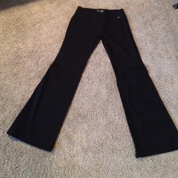Guess dress pants flair .