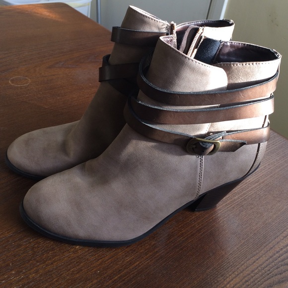 Booties💫