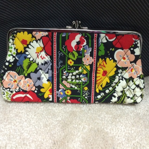 Vera Bradley Handbags - Vera Bradley Clutch Wallet