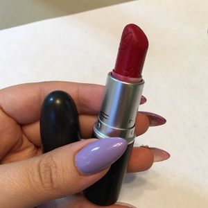 Mac Riri woo lipstick